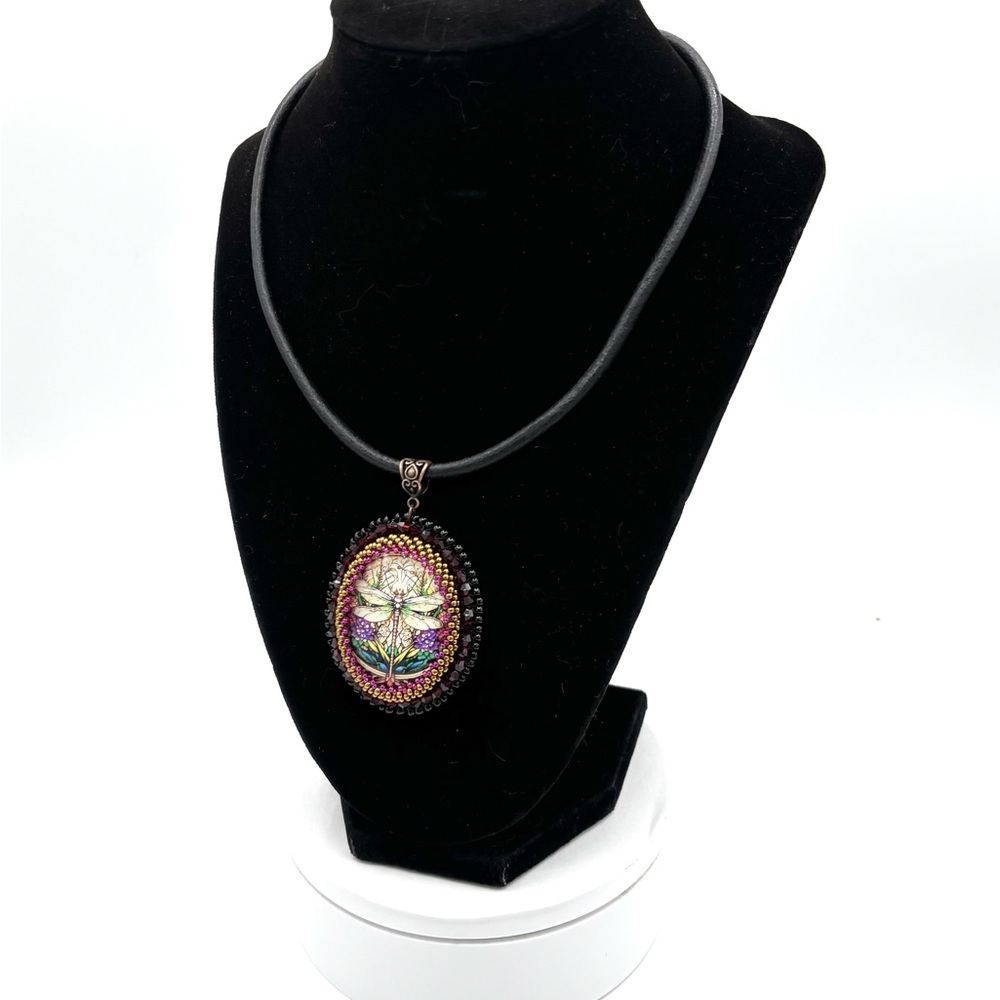 Hand Crafted Dragonfly Beaded Pendant Choker Necklace Magenta